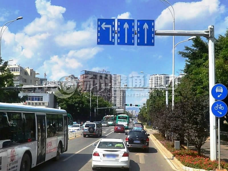 BZG-007，交通標(biāo)志桿，分道標(biāo)志桿